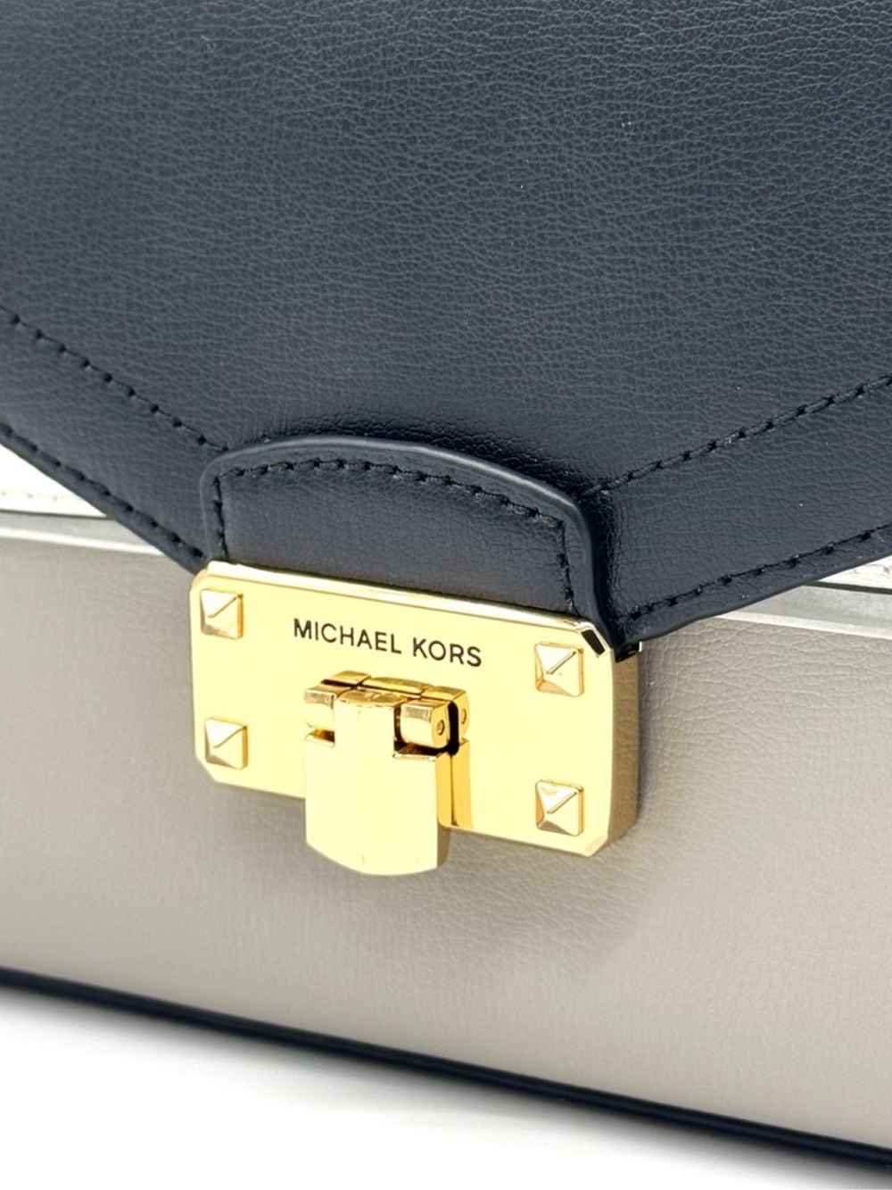 Michael Kors Kinsley Medium Shoulder Flap Crossbody Bag Optic White Multi - Picture 8 of 9